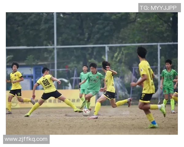 风采卓越的足球明星们带你领略绿茵场上的激情与荣耀 风采卓越的足球明星们带你领略绿茵场上的激情与荣耀